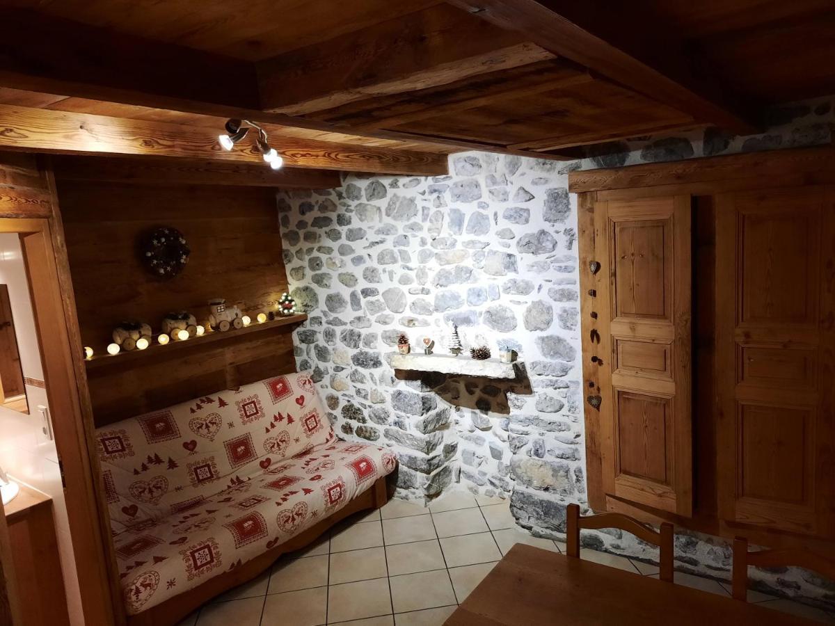Le Petit Caboin Vendégház Seytroux Kültér fotó