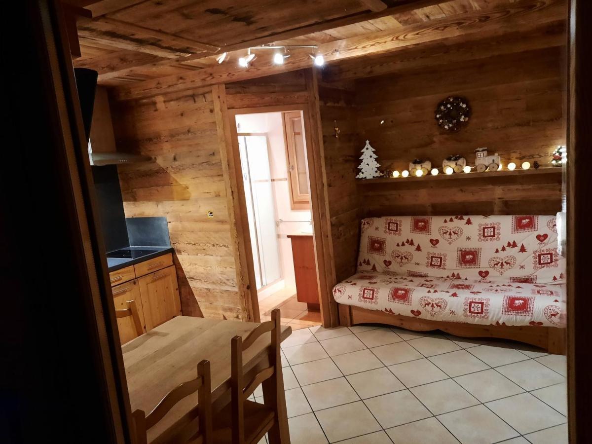 Le Petit Caboin Vendégház Seytroux Kültér fotó