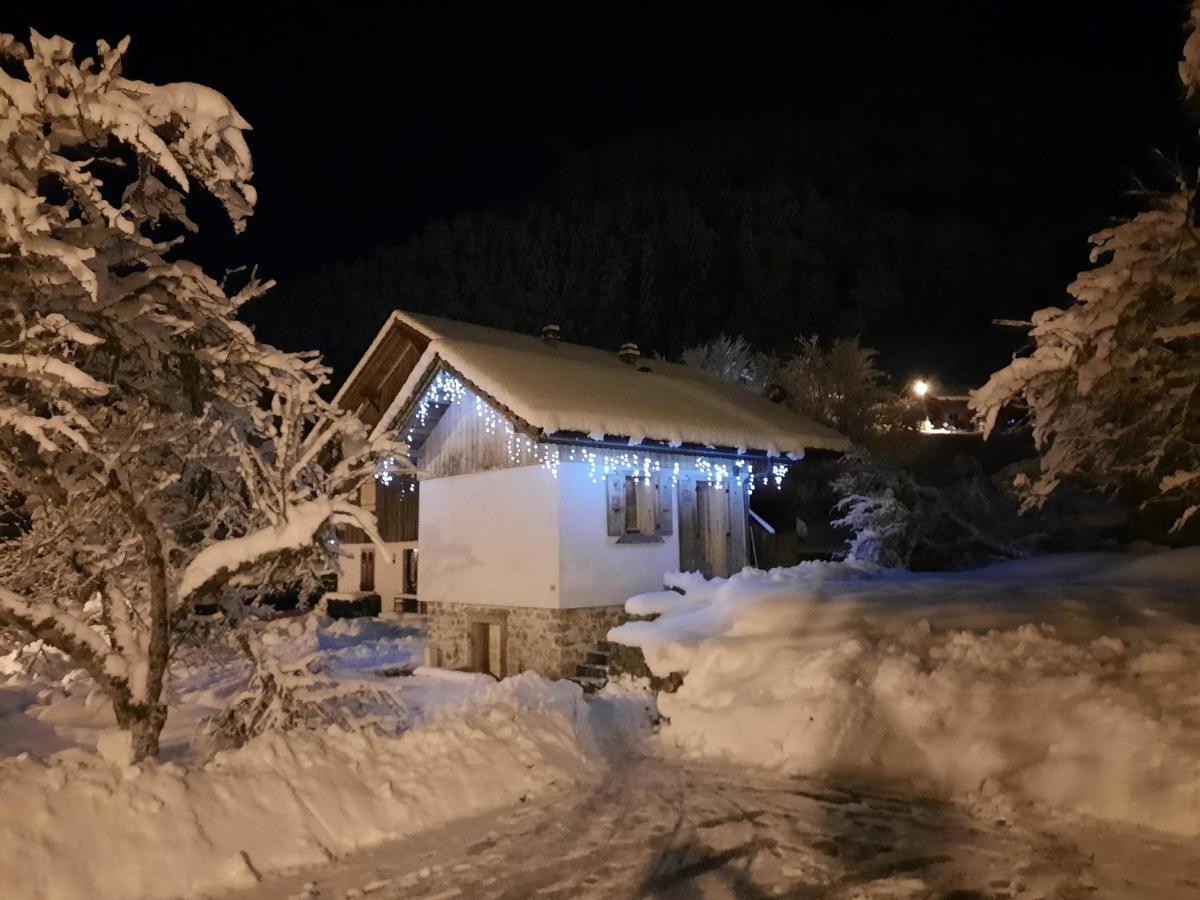 Le Petit Caboin Vendégház Seytroux Kültér fotó