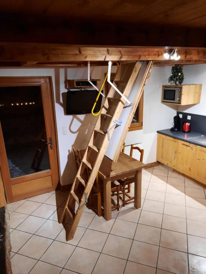 Le Petit Caboin Vendégház Seytroux Kültér fotó