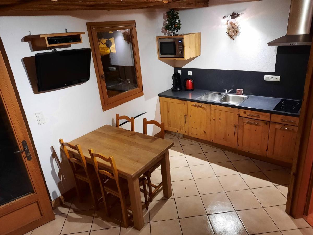 Le Petit Caboin Vendégház Seytroux Kültér fotó